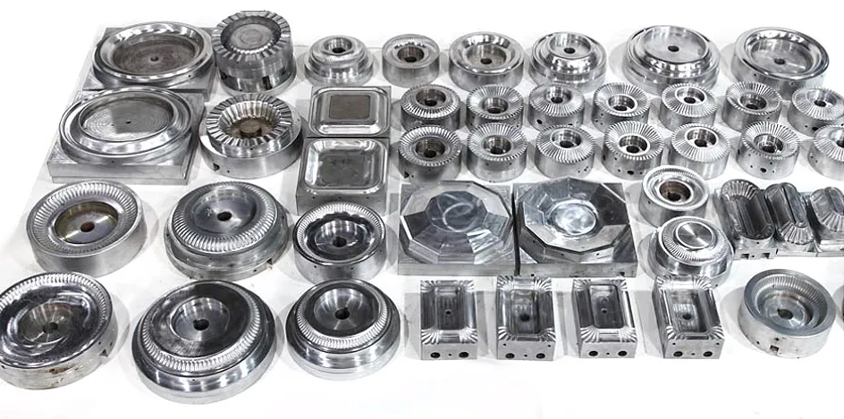 Moldes para produção de pratos de papel na PackFood ZX600