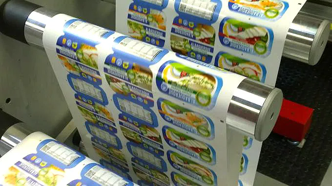 IML (In Mold Label) - Rotulagem no Molde