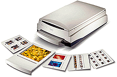Scanmaker 4 com as bandejas para diversos tipos de originais